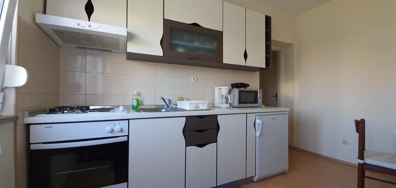 Apartmani Mira Vodice Exterior foto