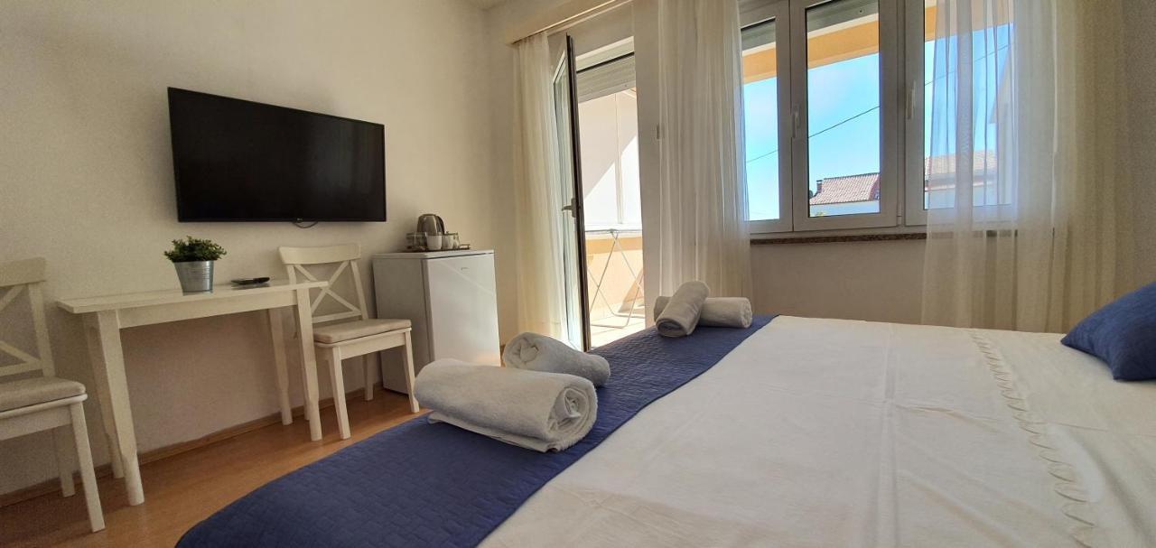 Apartmani Mira Vodice Exterior foto