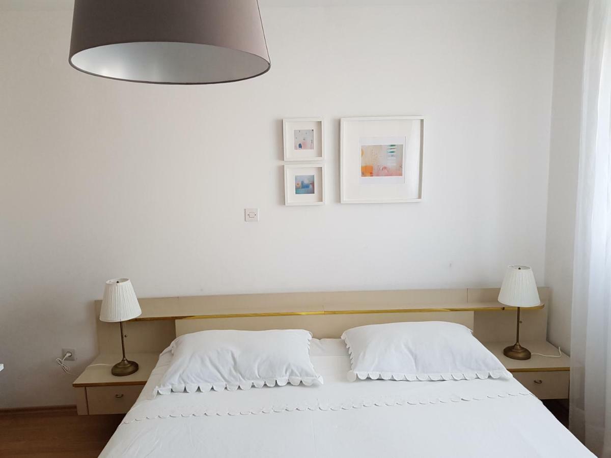 Apartmani Mira Vodice Exterior foto